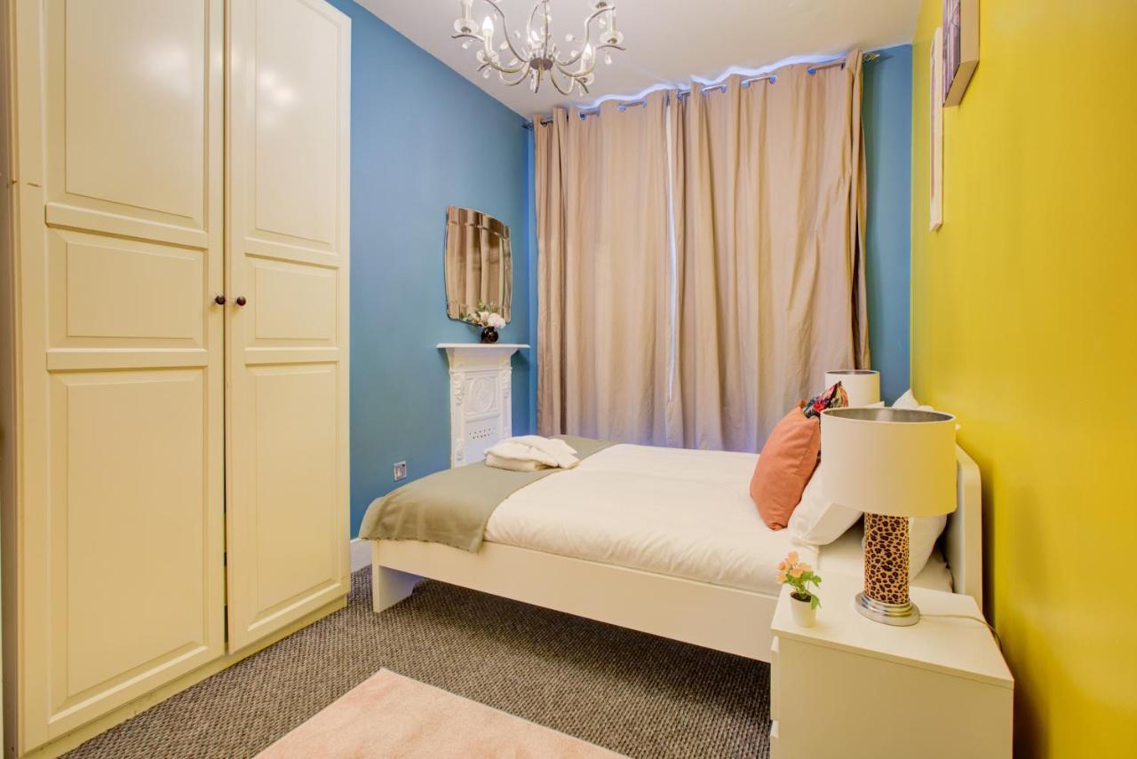 Oxford Street - Mayfair, Central London Budget Apartment Exteriör bild